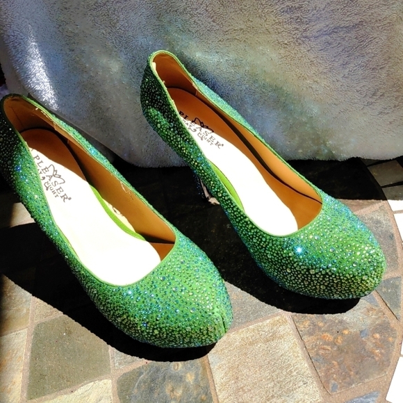 NEW PLEASERS DAY & NIGHT GREEN CRYSTAL RHINESTONE HIDDEN PLATFORM HEELS SIZE 8 - Picture 3 of 6